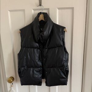 Zara women’s Black faux leatherVest size S